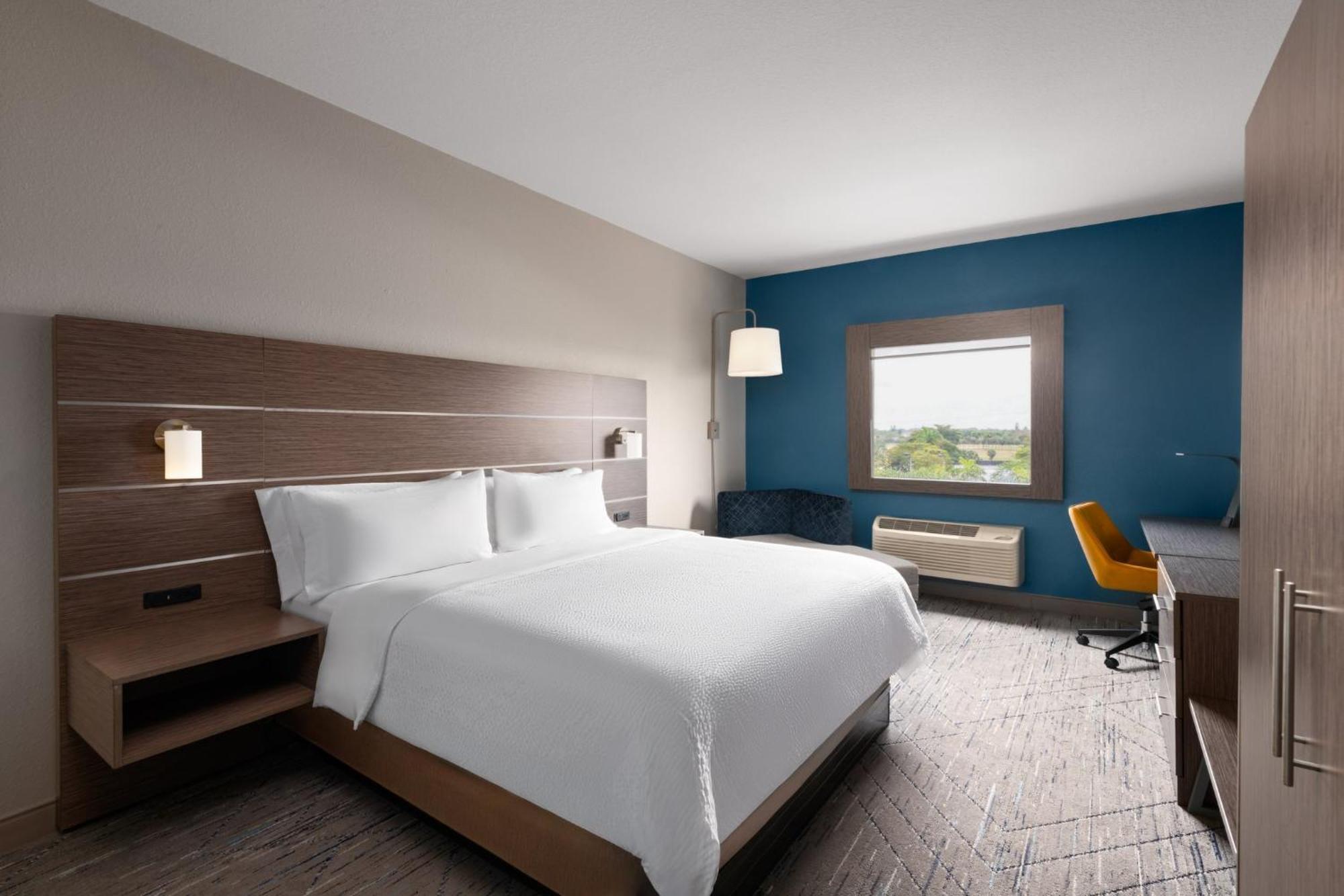 Holiday Inn Express & Suites Boynton Beach West By Ihg Exteriör bild